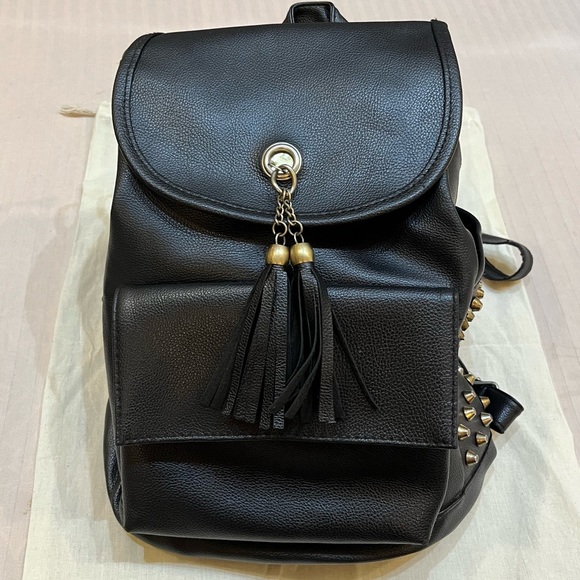 Studded leather backpack - Picture 3 of 7